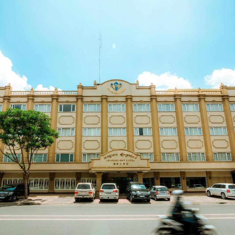 Le President Hotel Phnom Penh Eksteriør bilde