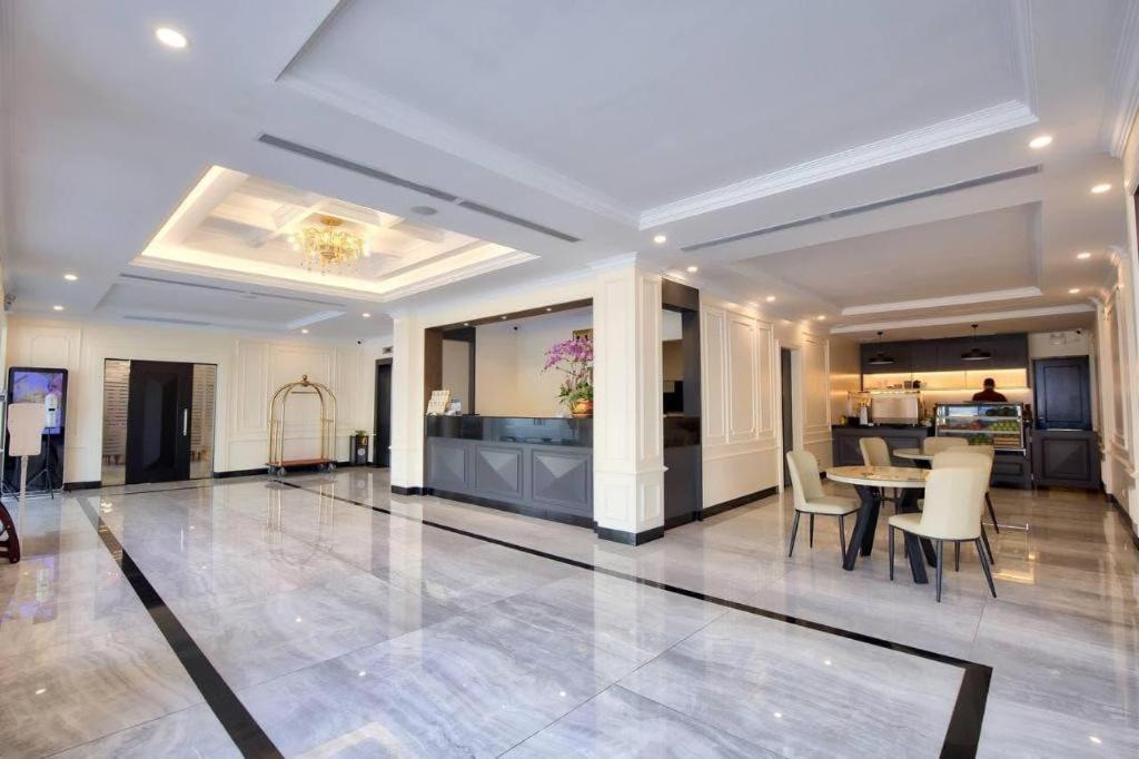 Le President Hotel Phnom Penh Eksteriør bilde