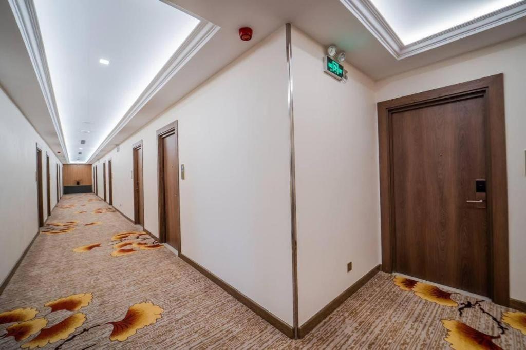 Le President Hotel Phnom Penh Eksteriør bilde