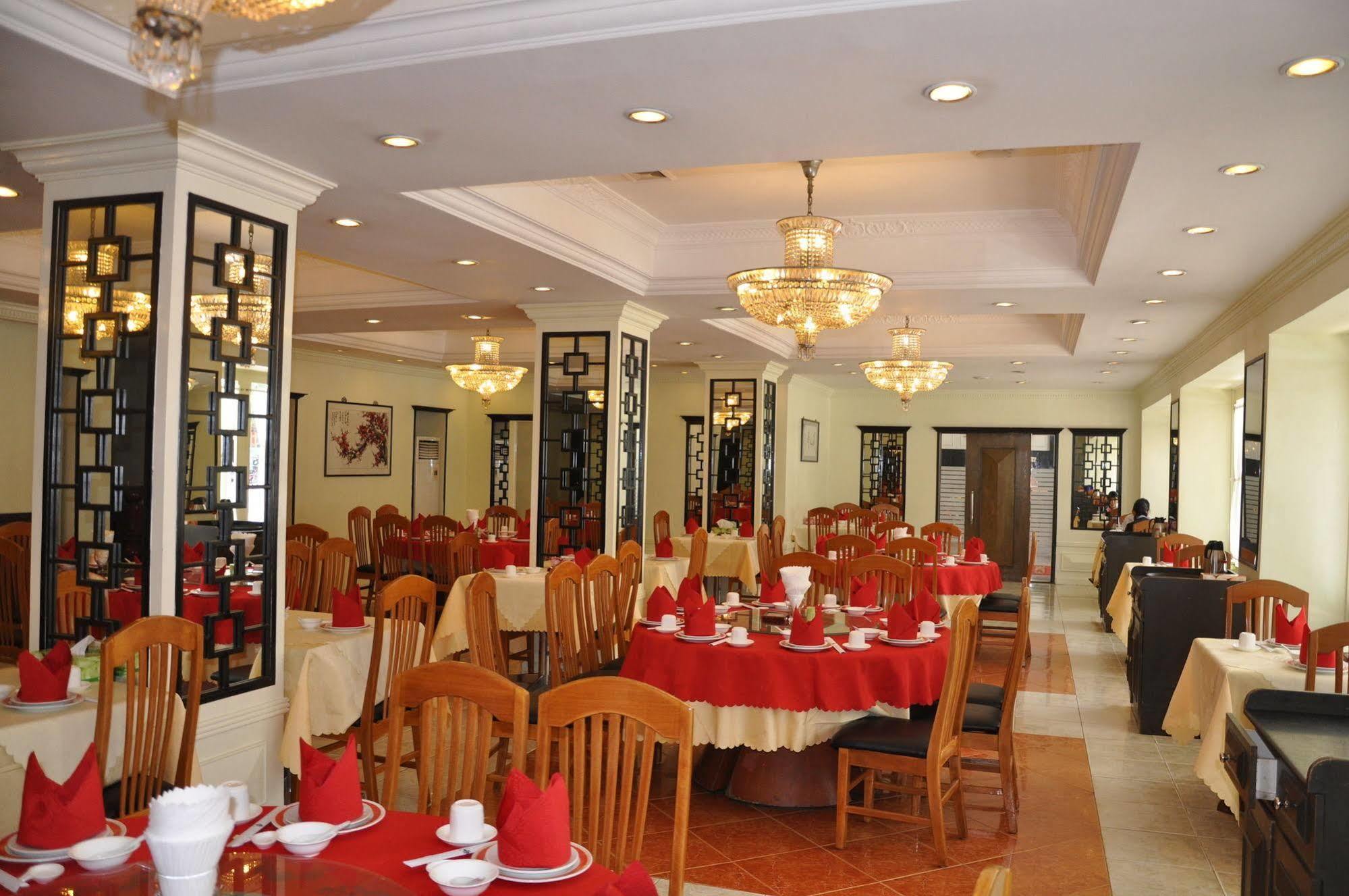 Le President Hotel Phnom Penh Eksteriør bilde